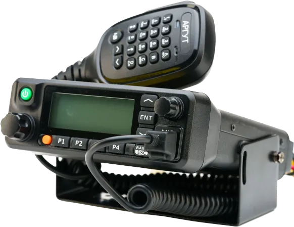 tsifrovaya_radiostantsiya_vozimaya_argut_a_703_uhf.png